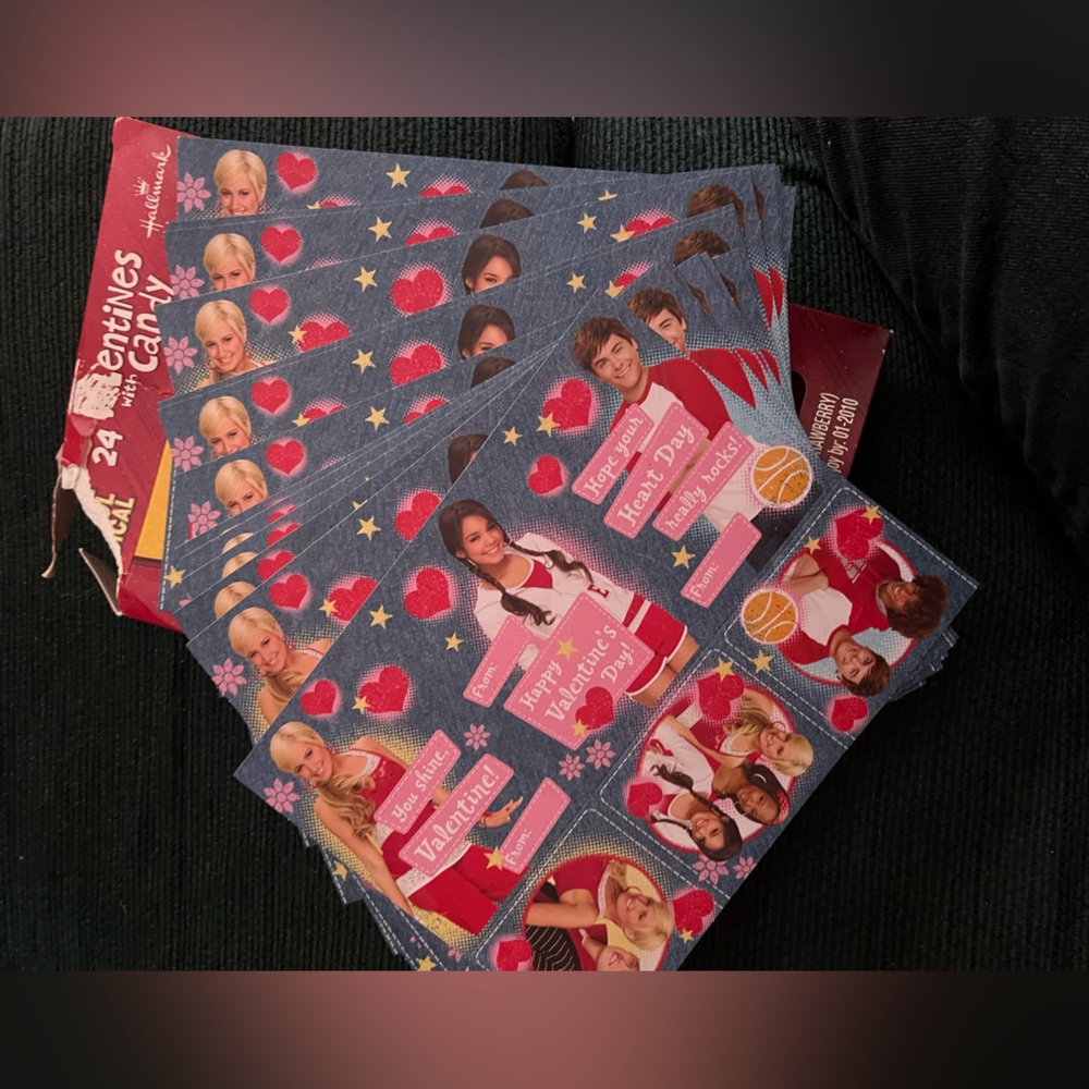 Disney High School Musical Valentines Cards - Picture 2 of 4